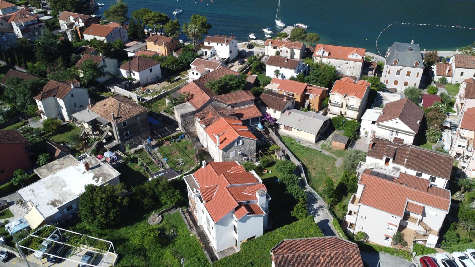 Rooms & Apartments Vukasovic Kotor Eksteriør bilde