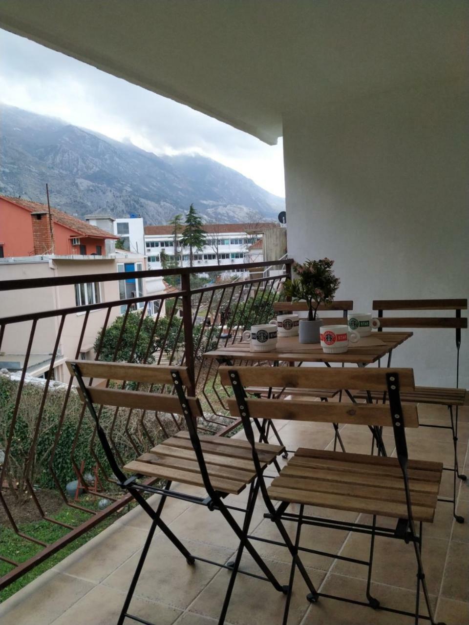 Rooms & Apartments Vukasovic Kotor Eksteriør bilde