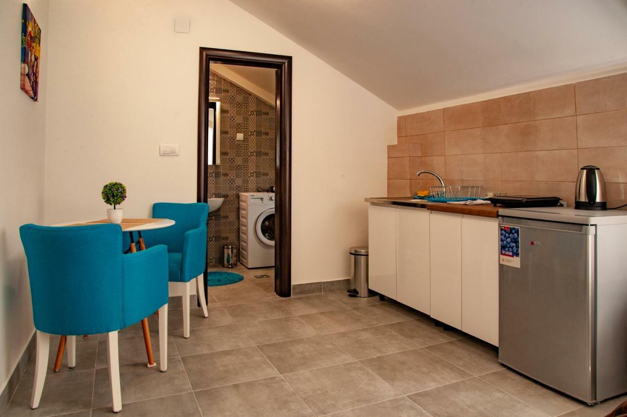 Rooms & Apartments Vukasovic Kotor Eksteriør bilde